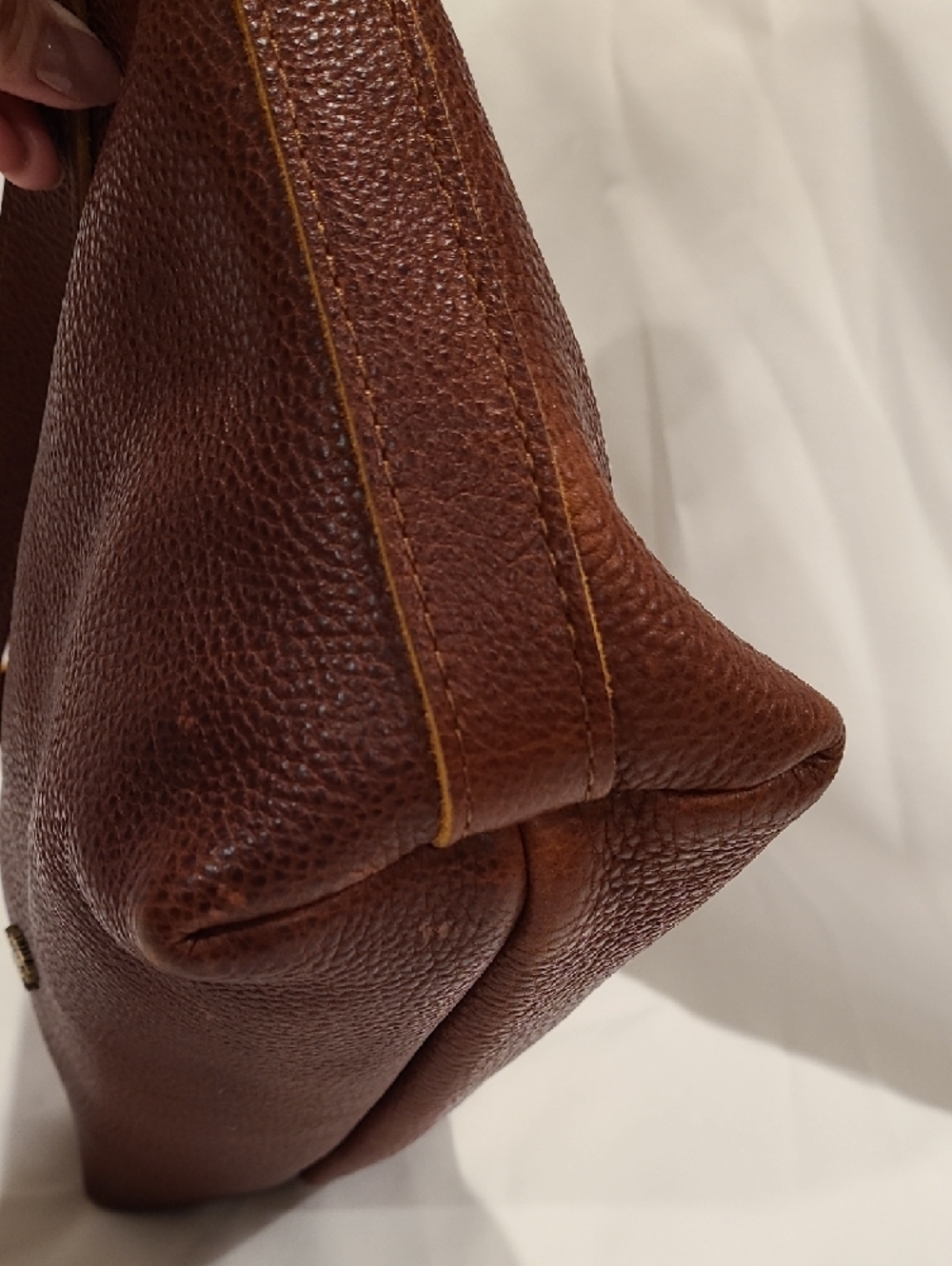 NWOT Portland Leather Slouchy Shoulder Bag - Picture 4 of 7